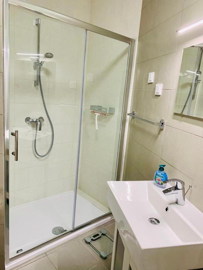 Apartment Alexandra เปรมันตูรา ภายนอก รูปภาพ